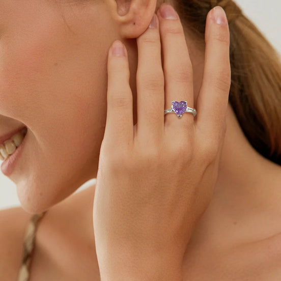 Purple Heart Taper Side Stone Zircon Ring